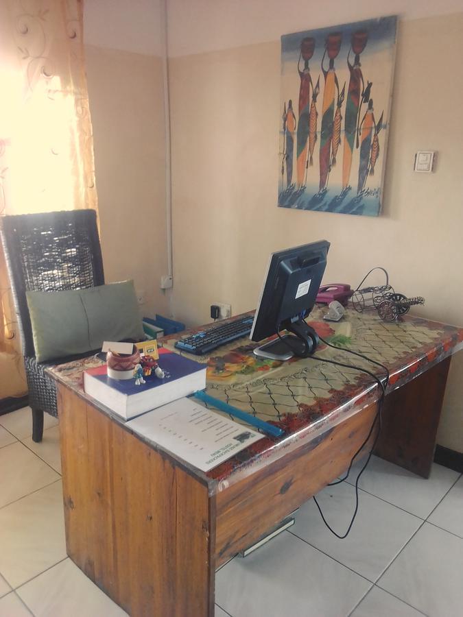 Kumunzi Backpackers Vandrarhem Lusaka Exteriör bild